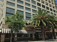 Pepperclub Hotel Hotels near Long Street Baths