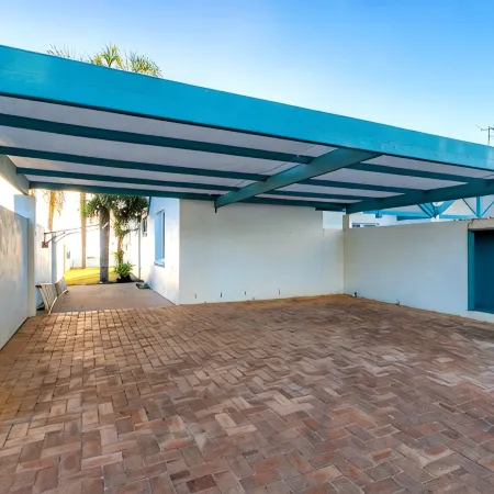 Waterfront Apartments Unit 1