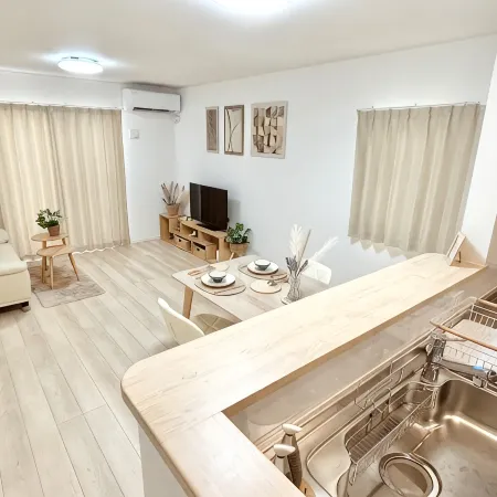 ZZOKIAI Purple Leaf!Only 30 seconds walk to seaside!Maximun 10 persons!