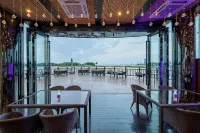 Sheraton Huzhou Taihu Lake Hot Spring Resort & Spa - bar