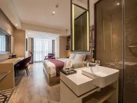 Mercure Chengdu Downtown Hotel（ Kuanzhai Alley） Hotels near Qintai Road