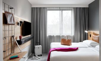 Moxy Bristol - Housity