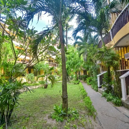 Bamboo Beach Resort & Restaurant