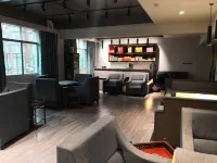 Ziqi Donglai Hotel