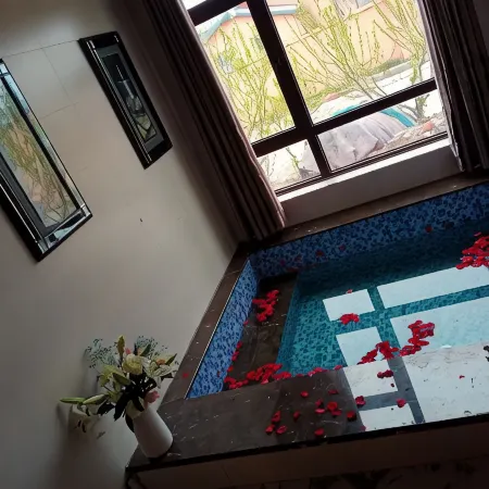 Zhihui Hot Spring Guesthouse