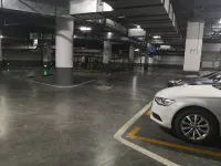 Yatian Hotel - parking