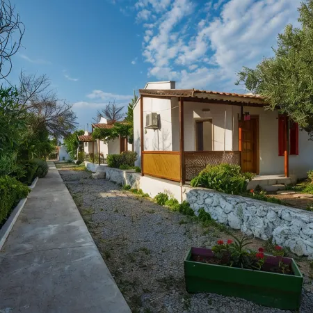 Teos Ormanci Tatil Koyu
