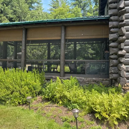 Peaceful 5-Bedroom Lodge in the Adirondack Mountains