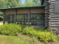 Peaceful 5-Bedroom Lodge in the Adirondack Mountains