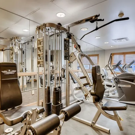 Experience Modern Relaxation & Luxury at Its Best! Condo