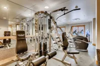 Experience Modern Relaxation & Luxury at Its Best! Condo