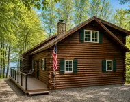 Frye Island Paradise - Renovated cabin on Sebago Lake - Just a ferry ride away - 海滩