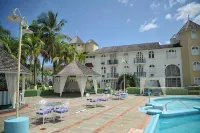 Deluxe Studio at Sandcastle Beach Resort - 2-Star