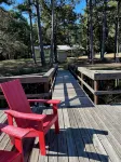 3-bedroom cabin nestled on 80 acres with WiFi, AC on private 5-acre lake. - Wifi