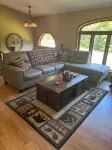 Spacious Private Waterfront Home - 3 stjerner