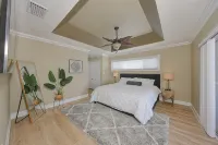 The Dolphin Inn with Views of Tampa Bay & Marina