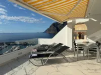 A touch of luxury enjoying a superb location and sea views - 公寓