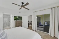 Renovated Naples, FL Condo Coral Falls in Lely Resort with Players Club Option - 4つ星