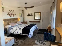 The Snuggy -NEW! Ocean views -Private - Eco-Lux - King Bed - Adults Only! - Chalets