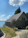 Waterfront Cottage, Large Dock Access, Beautiful Deck Views, Dog Friendly! - Wifi