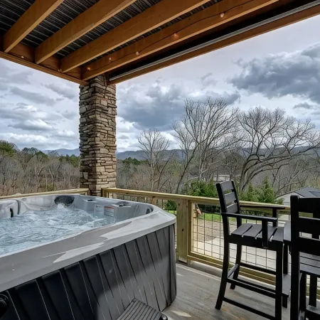 Mon Trèsor, Mountain Views with hot tub and deck