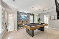 Coastal Chic Retreat - Minutes to Downtown Charleston and Beautiful Beaches - Homestays