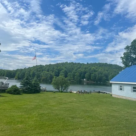 Historic Cottage- near Saratoga- on Summit Lake