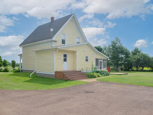 Historic Woodbine Cottage - 3-Star