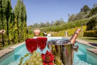 Wonderful villa at the foot of Cortona with private pool and unforgettable views - Hot Tub