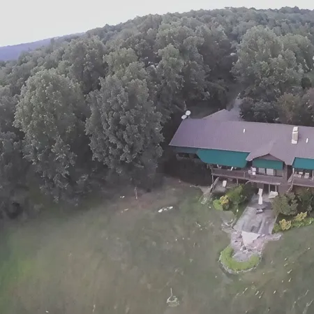 Lakefront home with easy access to Norfork Lake