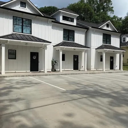 Charming Gainesville Townhome 3