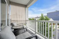 3 Blocks to the Beach! - 4-Star