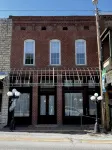 Brickhaven Loft on Historic Main Street - walk to Spring River, State Park, more