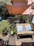Willow Glen Hideaway - Charming Cottage with Hot Tub - Homestays
