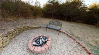 Evening Star Cabins, Secluded and peaceful in charming Hocking Hills - 3-Star