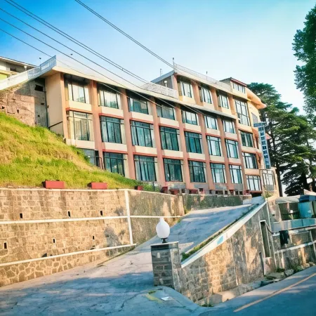 Metropole Hotel