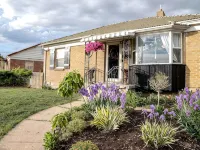 Cozy 4Br Home – Two Living Spaces & Great Access Hotels in Clearfield