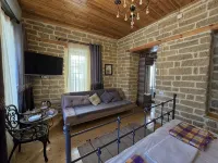 Old Rooms Hotel - Homestays