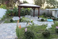 Blessed 4 Bedroom House/ family size house. - Jacuzzi