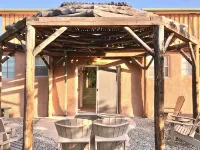 At Home in the Enchanted Forest of Carson between Taos & Ojo Caliente! - 온천