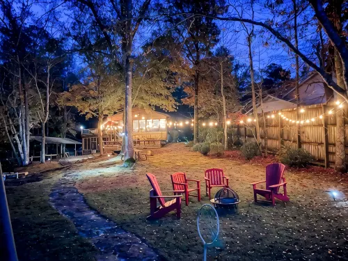 The Cove- Kayak, Private Boat Ramp, Fire Pit, Ping Pong, Darts, & EV Charger - 홈스테이
