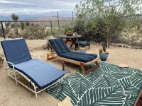 Desert oasis - Hot tub and view - Homestays