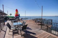 New! Lakefront 2-bedroom Condo. Newly remodeled. - Balkoner