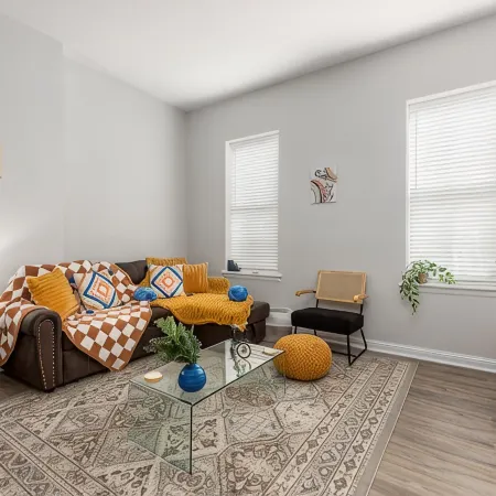 Soulard Gem-Cozy APT- Walk to Downtown STL! WIFI