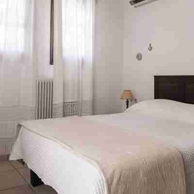 Liladi Stone-Built Villa With Exclusive Pool. Rooms