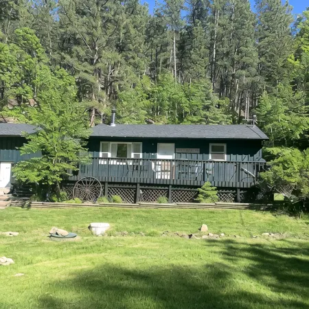 The Golden Slipper Cabin