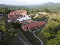 Vin Hotel - Wine Resort and Agriturismo Montieri - parking