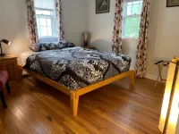 Bright and Stylish  House with New Central A/C, Appliances and EV Charger - Homestays