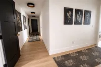 Brand new apartment, sleeps 10, IDEAL location in Utah county. High end finishes