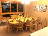 Mount Snow Timber Creek Townhouse with Pool and Ski Shuttle